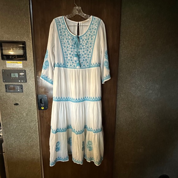 Soft Surroundings Dresses & Skirts - Soft Surroundings Maxi Dress Boho Sz M White Blue Embroidered Cotton Tassels